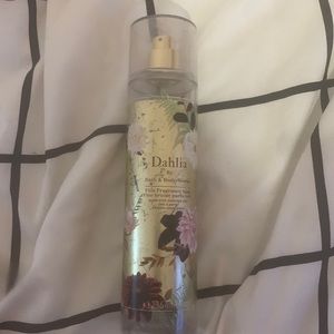 Dahlia bath and body works fragrance *poor condition* *not much left*
